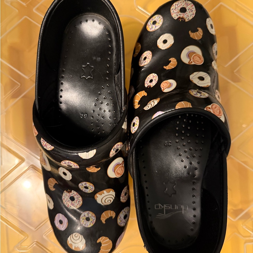 Dansko Black Donut Print Mules
